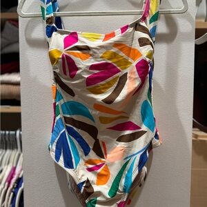Multicolor Leaf-Print One-Piece Swimsuit - Cream Base